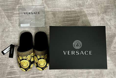 versace shoes kijiji